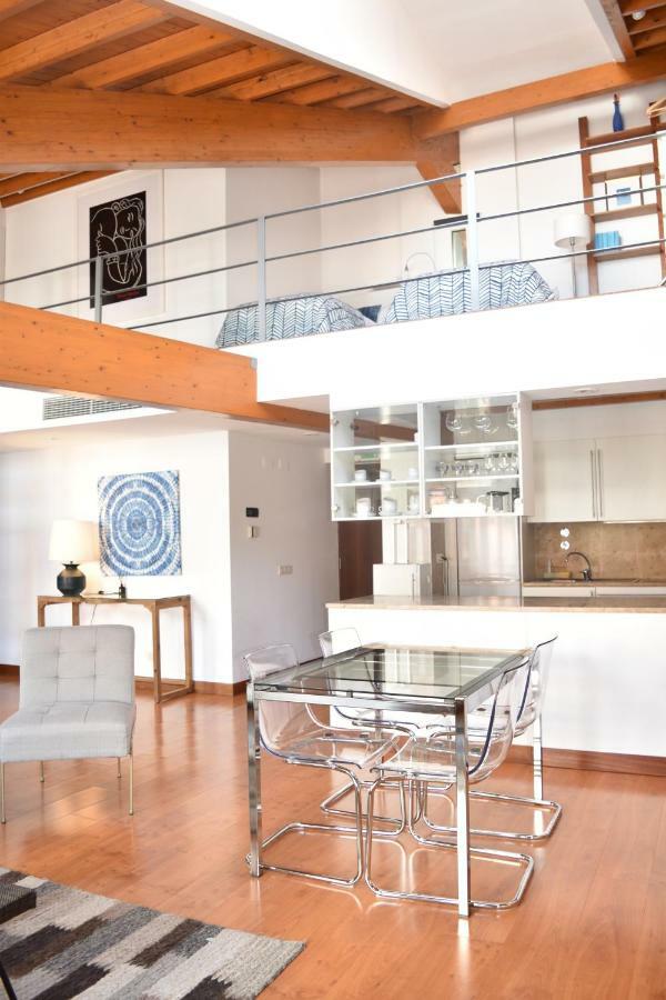 Architect-Designed Loft In A Historic Hilltop Neighborhood Lisboa Екстериор снимка